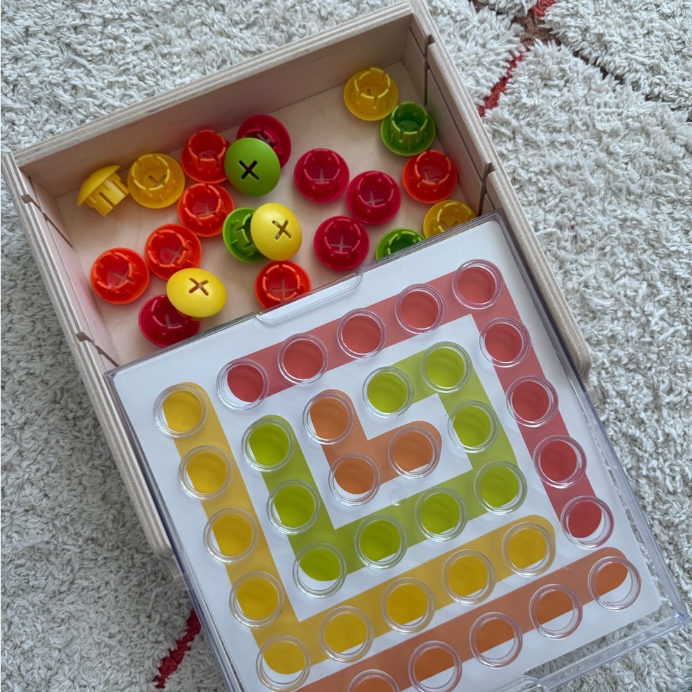 Lovevery Mosaic Button Board